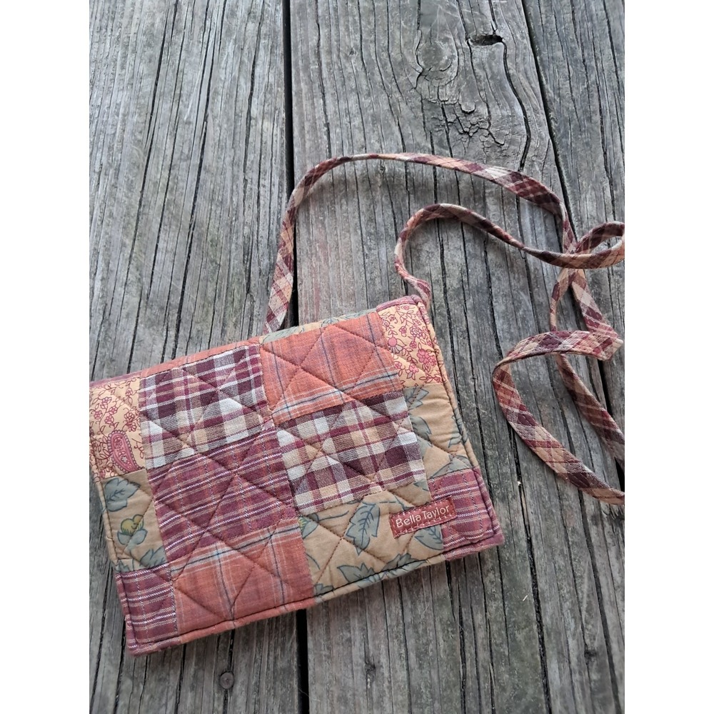 Donna Sharp Womens Patchwork Crossbody Wristlet Wallet w/ Strap Pre-owned